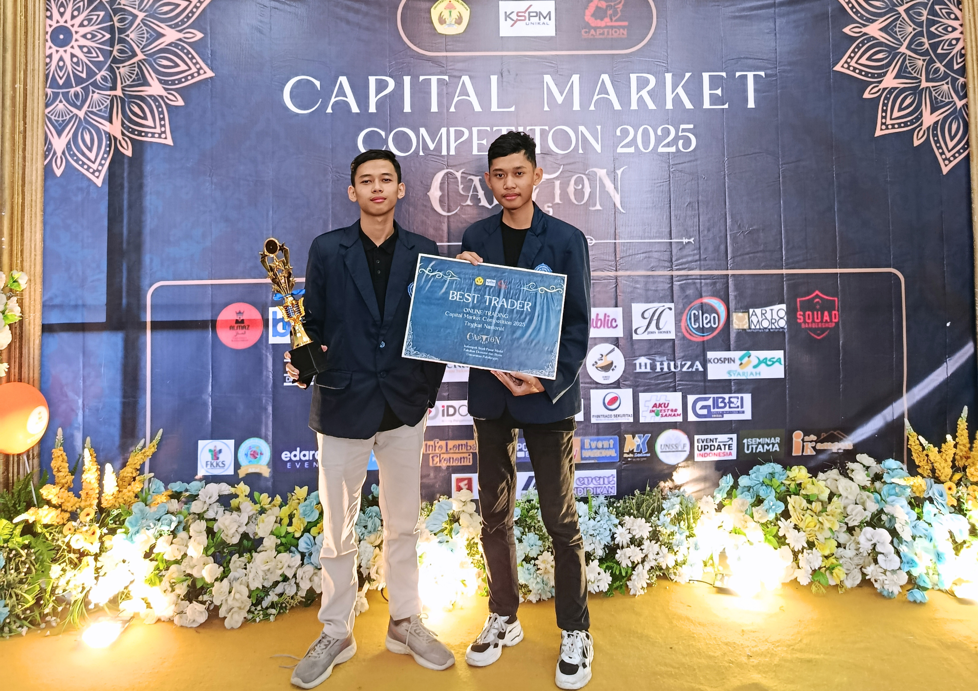 MAHASISWA ITB AAS INDONESIA RAIH PRESTASI DI AJANG ONLINE TRADING CAPITAL MARKET COMPETITION 2025 TINGKAT NASIONAL